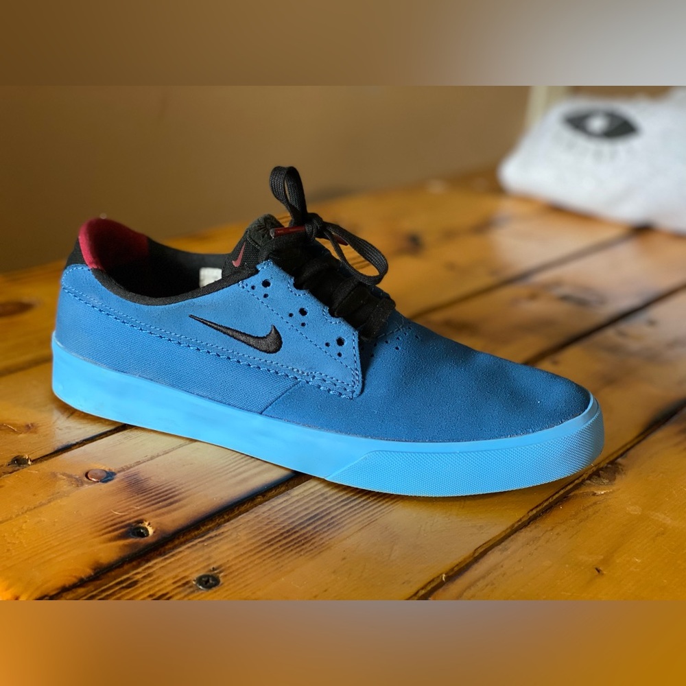 Nike SB Shane O’Neill (Dark Marina Blue) Size 8